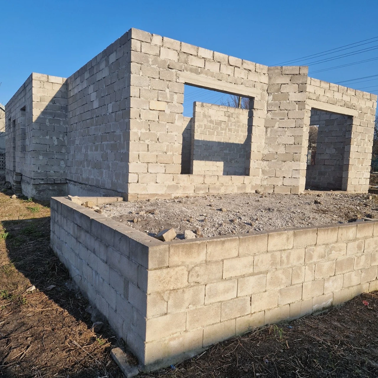 Продам ділянку з будинком єОселя