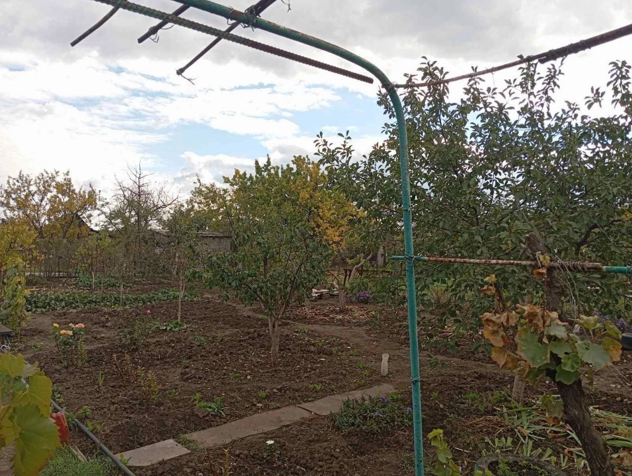 Продам дачний участок