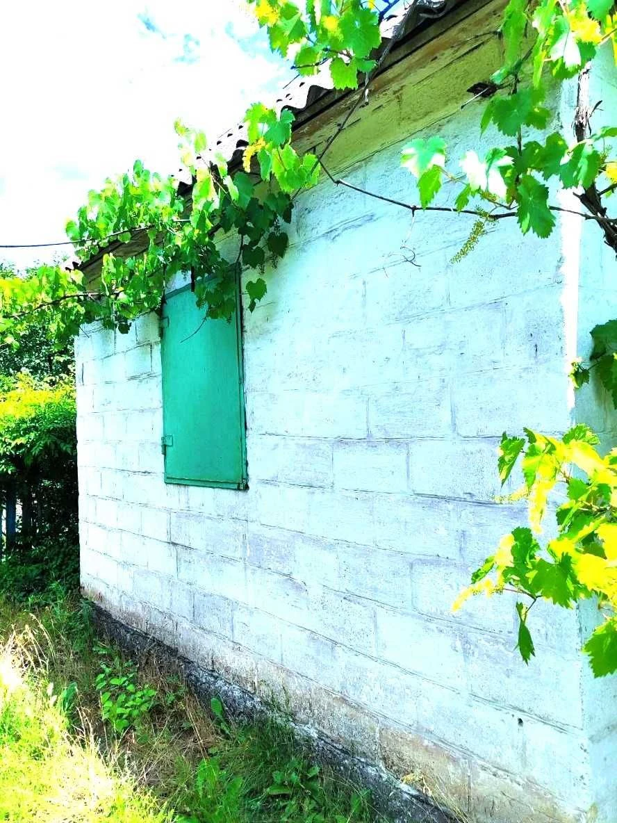 Продам дачу (р-н девятки) з доміком
