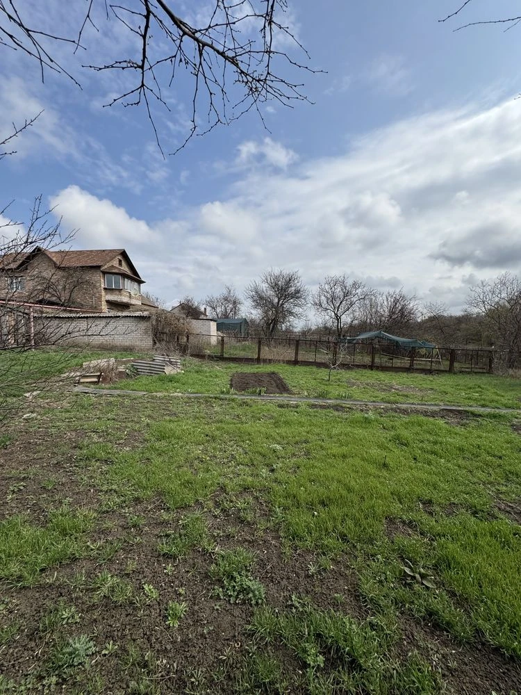 Продаж земельної ділянки біля річки, площа 8,82 соток, поряд