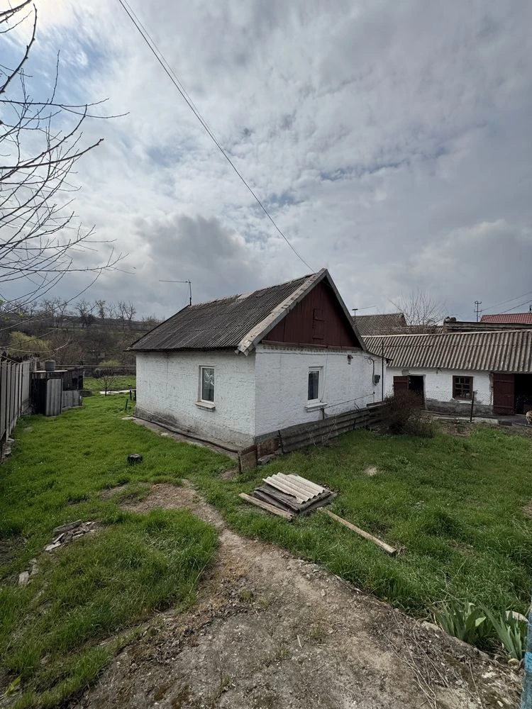 Продаж земельної ділянки біля річки, площа 8,82 соток, поряд