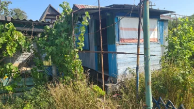 Продам дачу (3 участка по 4 сотки каждая)