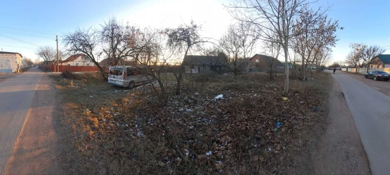 Продається земельна ділянка, район Бровар( біля магазину Аль