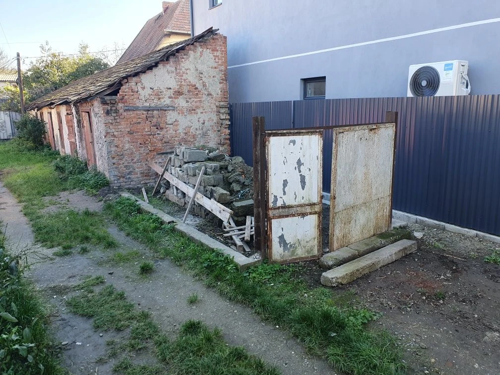 Ділянка, центр міста.