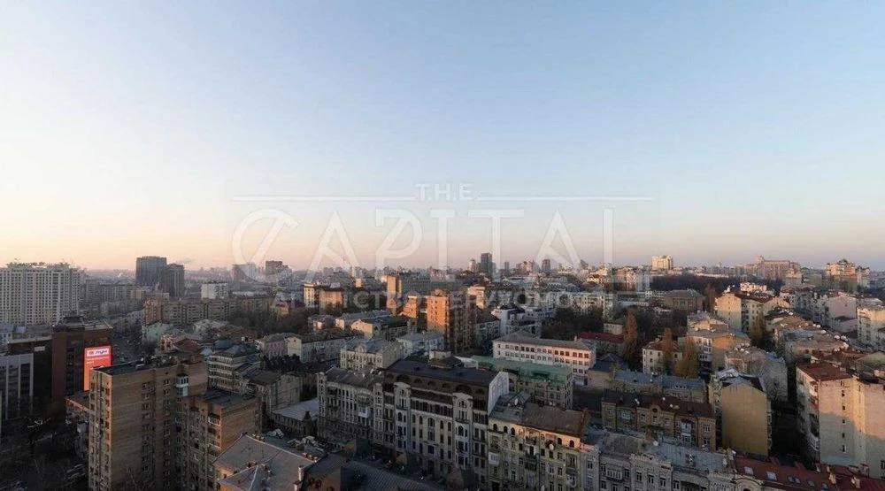 An exclusive apartment is offered in the business-class residential complex “Royal Tow
