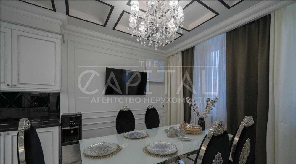 An exclusive apartment is offered in the business-class residential complex “Royal Tow
