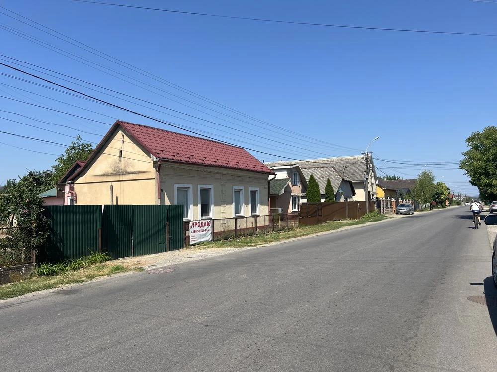 Продається ділянка 53 сот у центральній частині м. Винограді