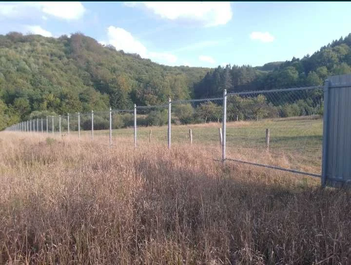 Земельна ділянка 7 км від м. Свалява с. Лопушанка. Під забуд