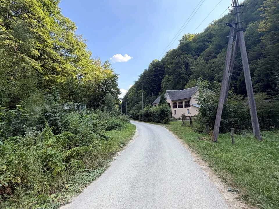Ділянка. Тячів