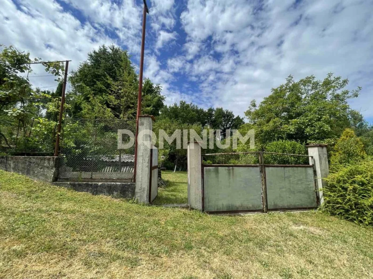 Продається земельна ділянка в місті Хуст