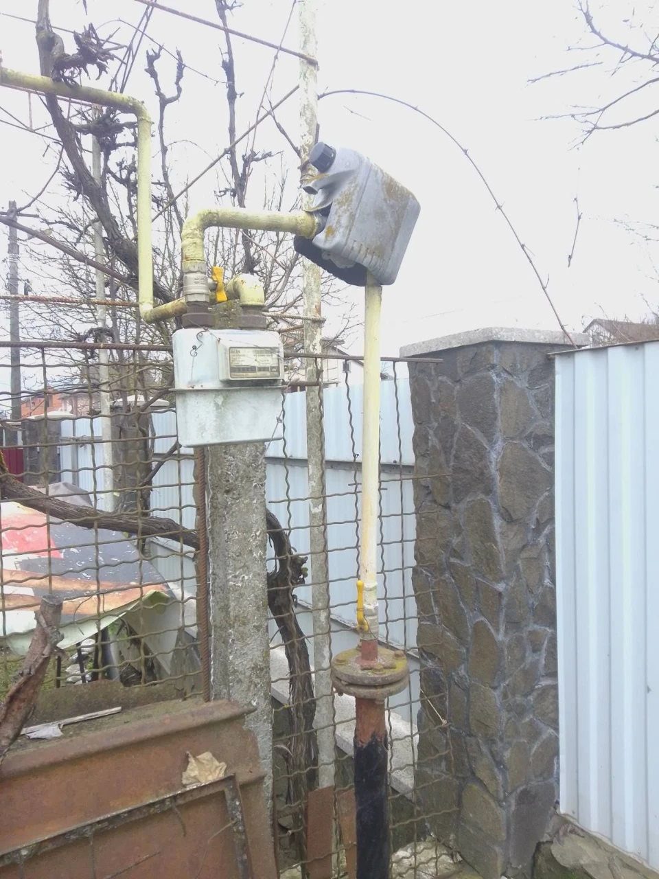 Продам участок ззаду АТП