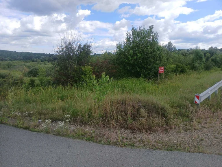 Продається земельна ділянка в місті Хуст