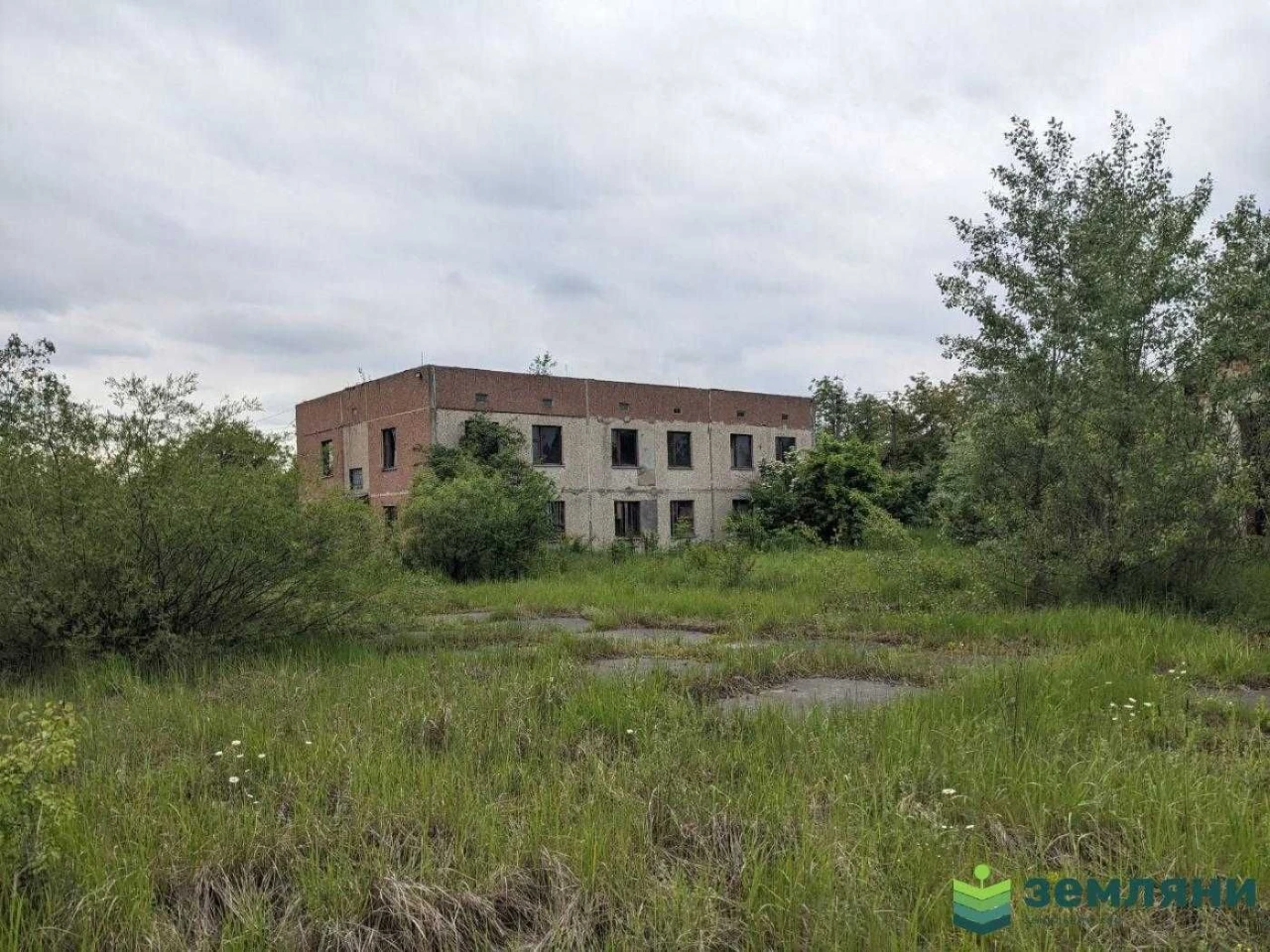 Промислове приміщення 2635 м2 та зем. ділянка 4 га (4)