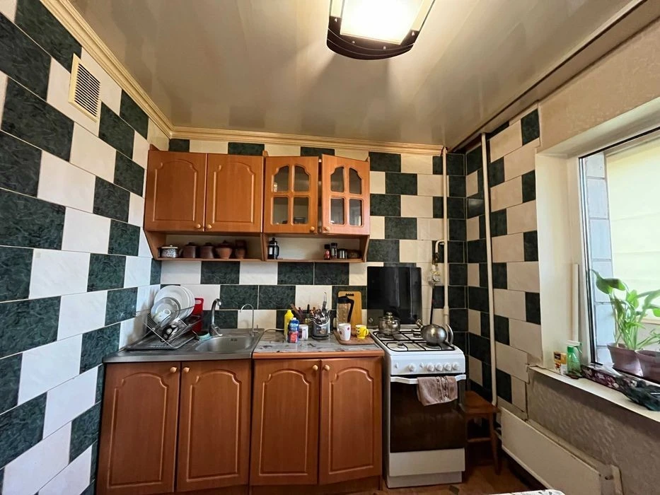 Продаж 3 кімнатної квартири, серія будинку КП, Троєщина, про