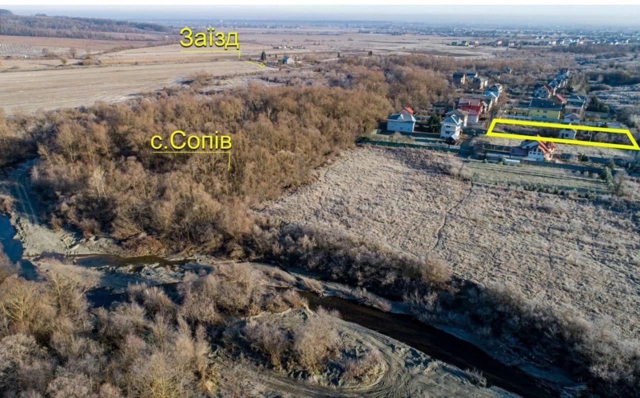 Земельна ділянка біля Коломиї