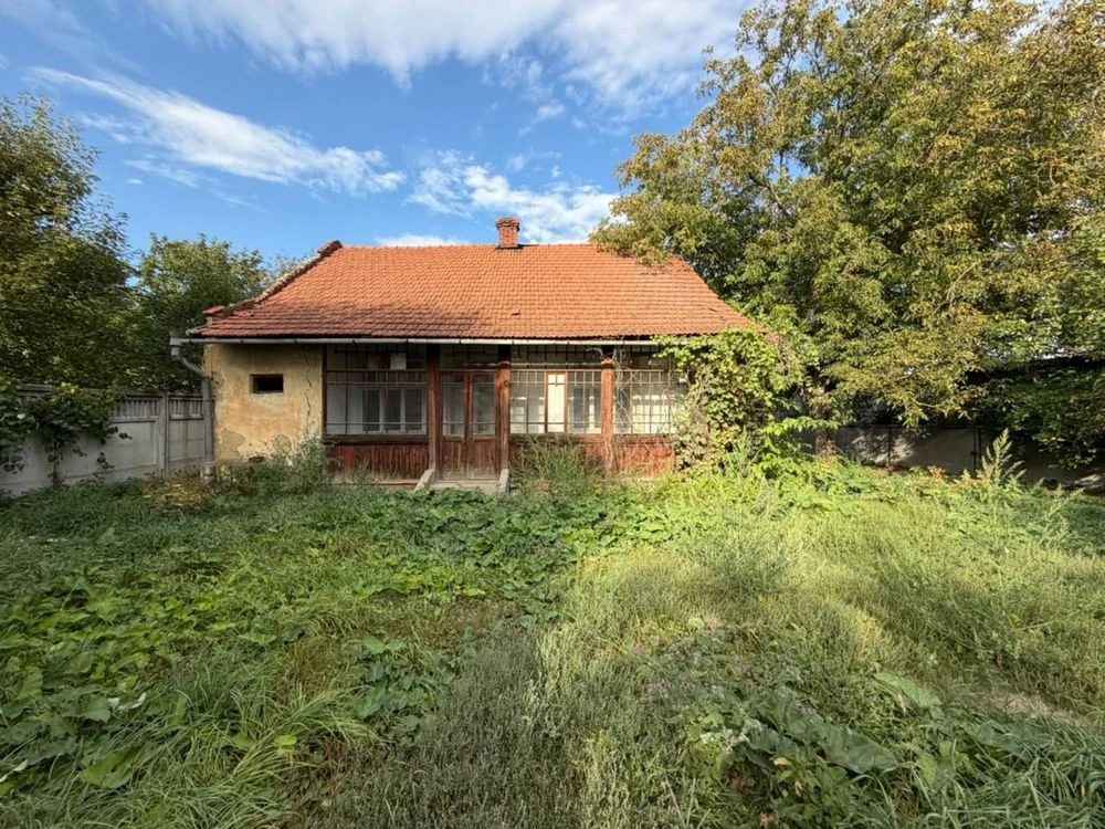 Земельна ділянка по вулиці Карпатській.