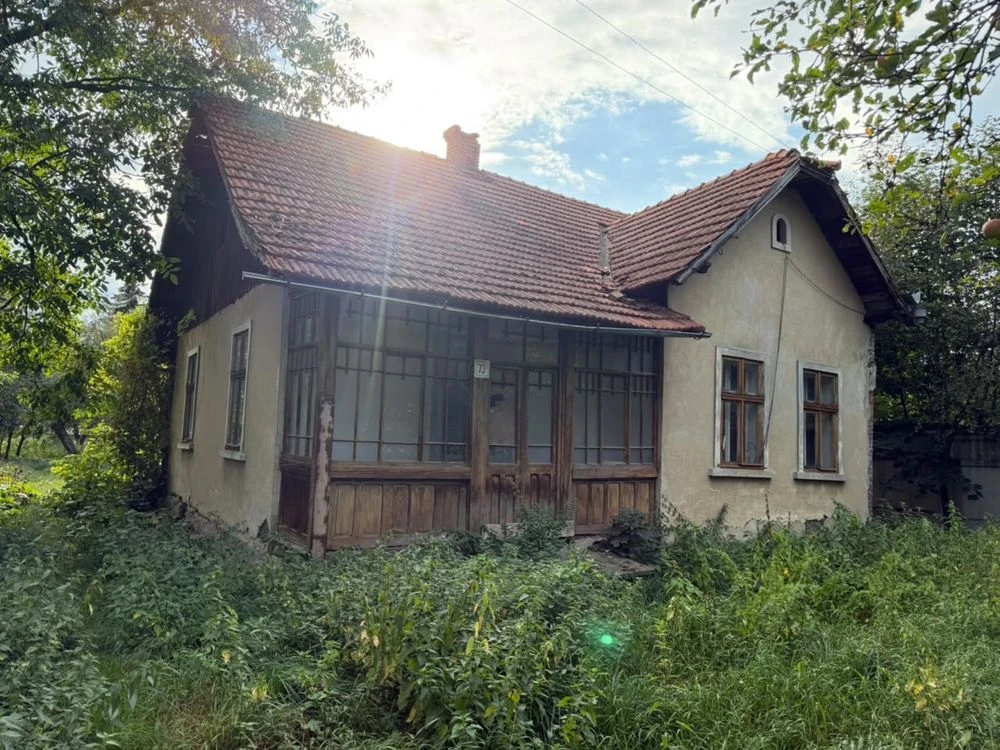 Земельна ділянка по вулиці Карпатській.