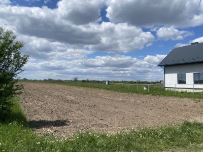 Продається земляна ділянка 5 км від центру  1200м(0.12га)вла