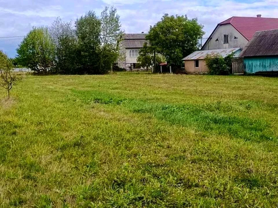 Ділянка. Надвірна