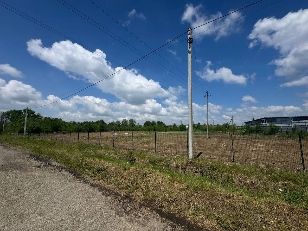 Продаж земельної ділянки комерційного призначення в м.Тисмен