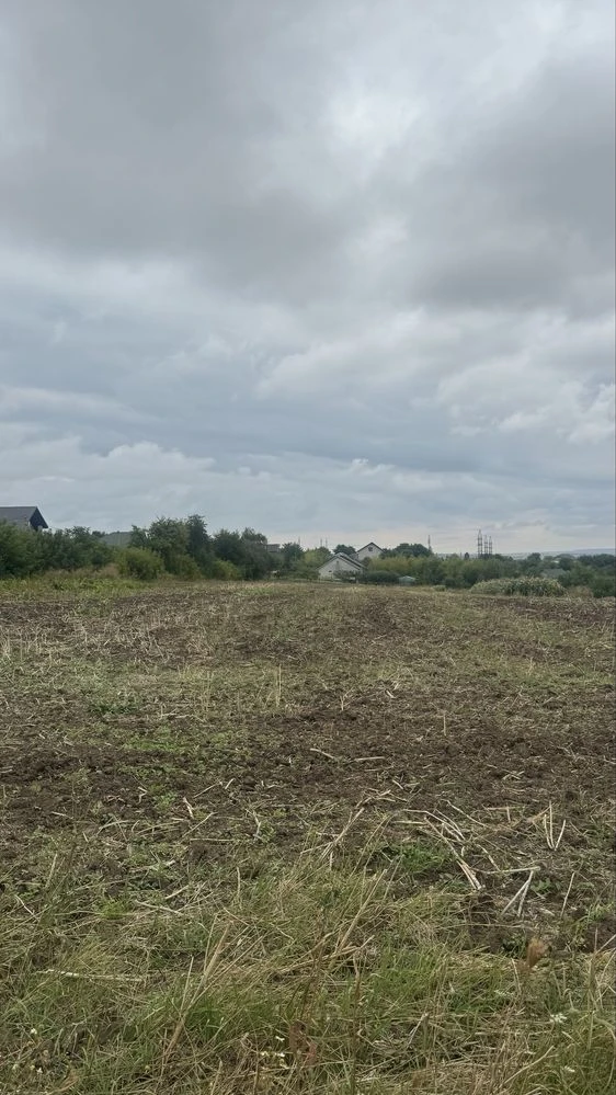 Продам земельну ділянку під забудову