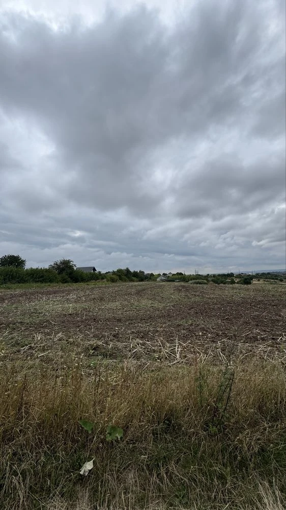 Продам земельну ділянку під забудову