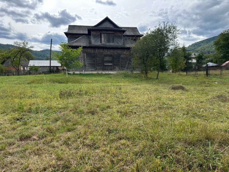 Продаж. Будинки. Ділянка 20 сотих. Перспектива.  м. Яремче,