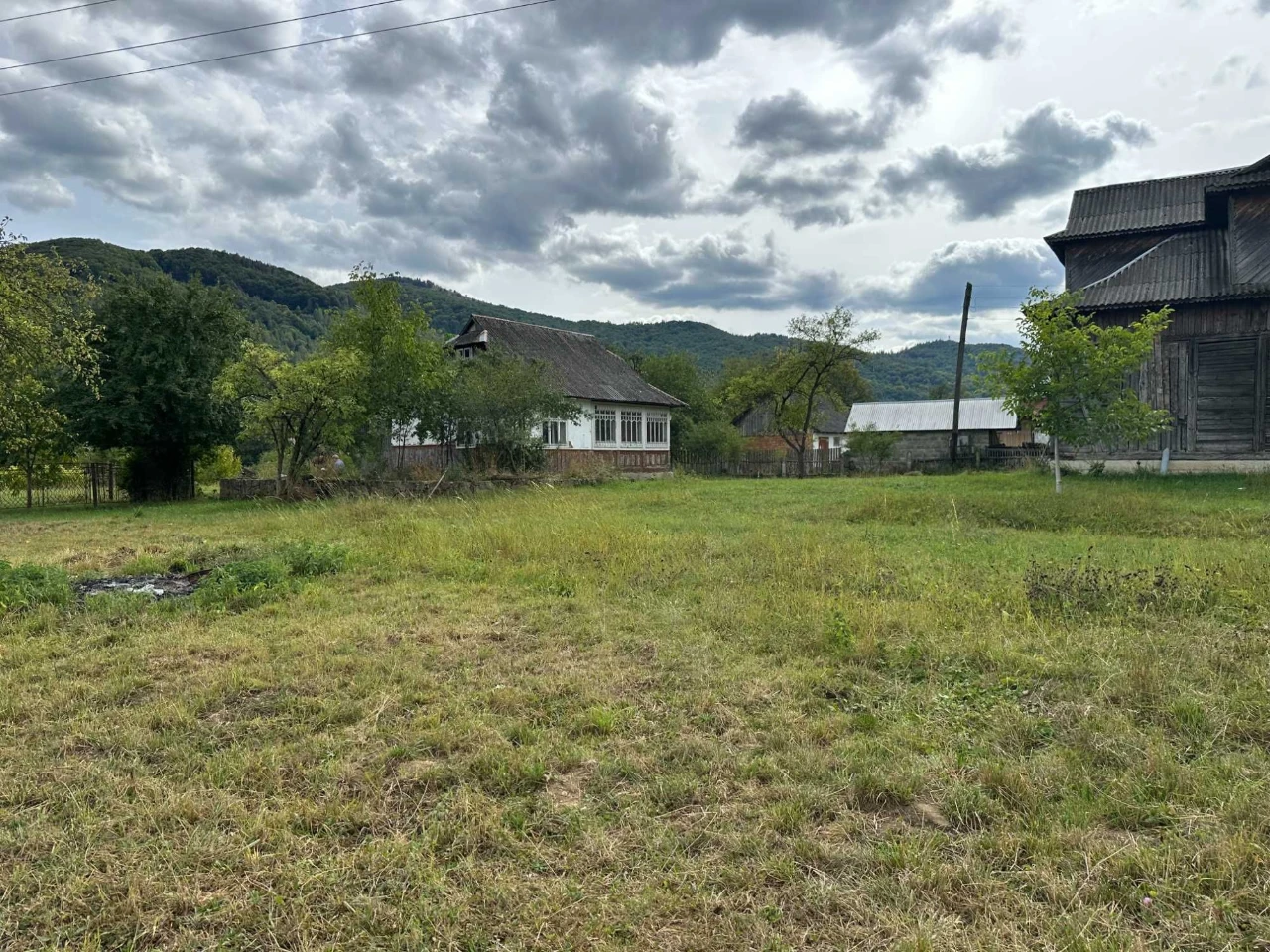 Продаж. Будинки. Ділянка 20 сотих. Перспектива.  м. Яремче,