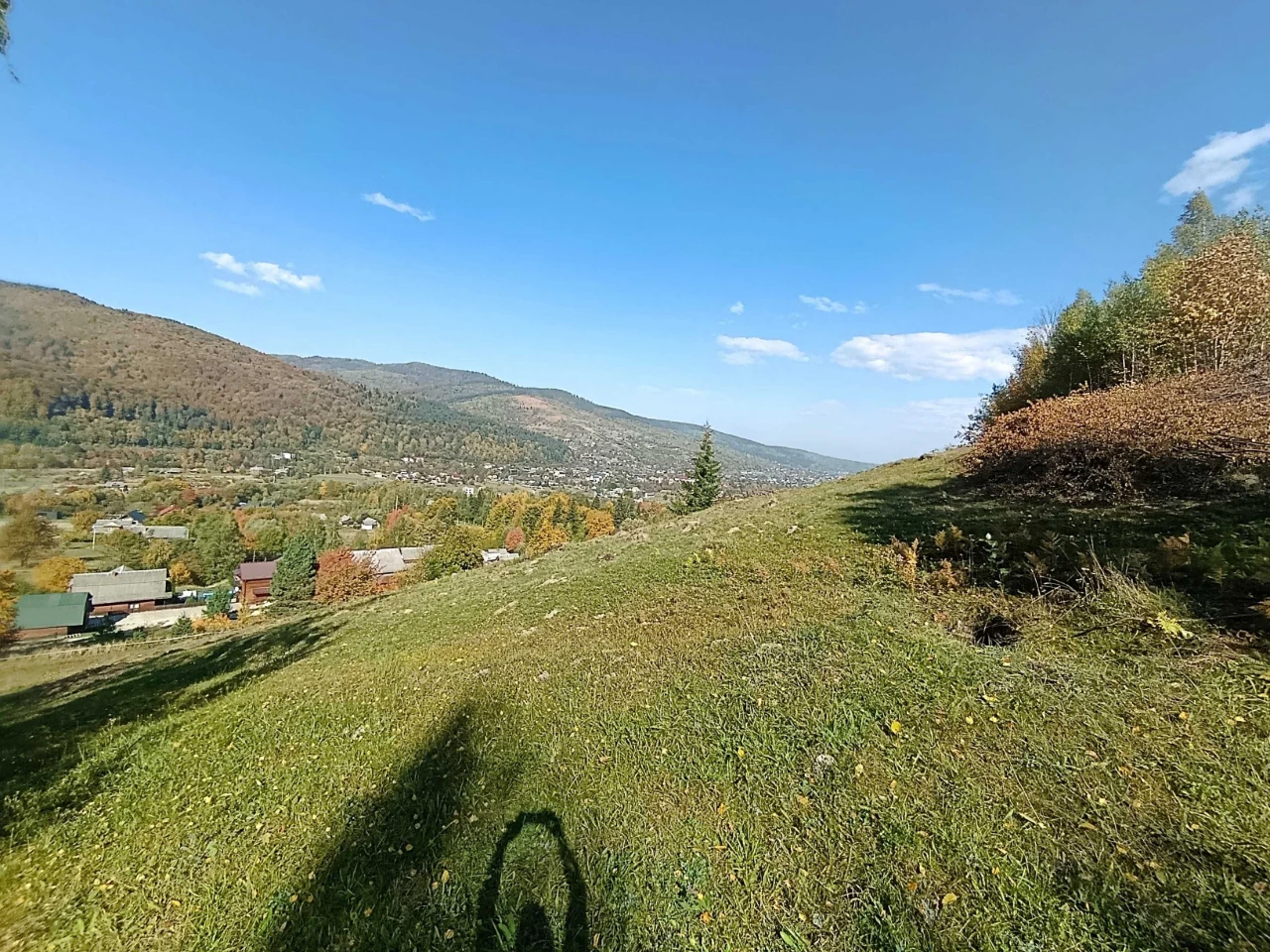 Продається земельна ділянка в м. Яремче (біля гори Маковиця)