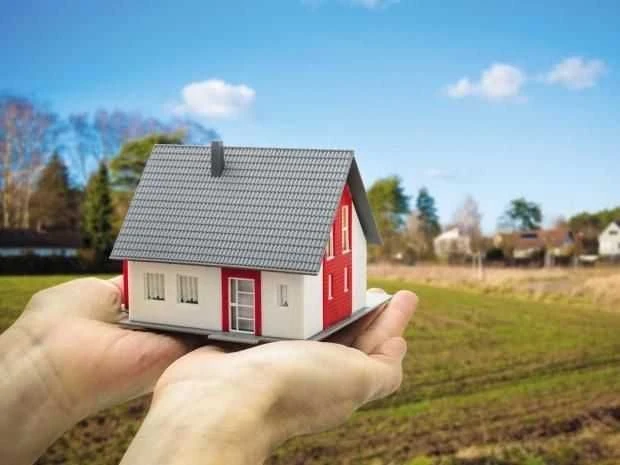 Продається  земельна ділянка біля річки на Таращанському мас