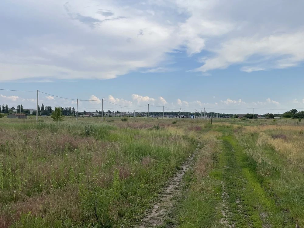 Військбуд. 30соток прямий вихід в ліс.