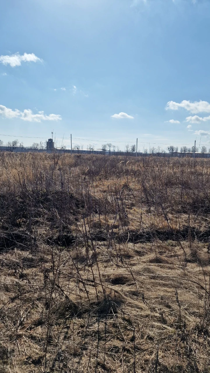 Продам земельну р-н Військбуд