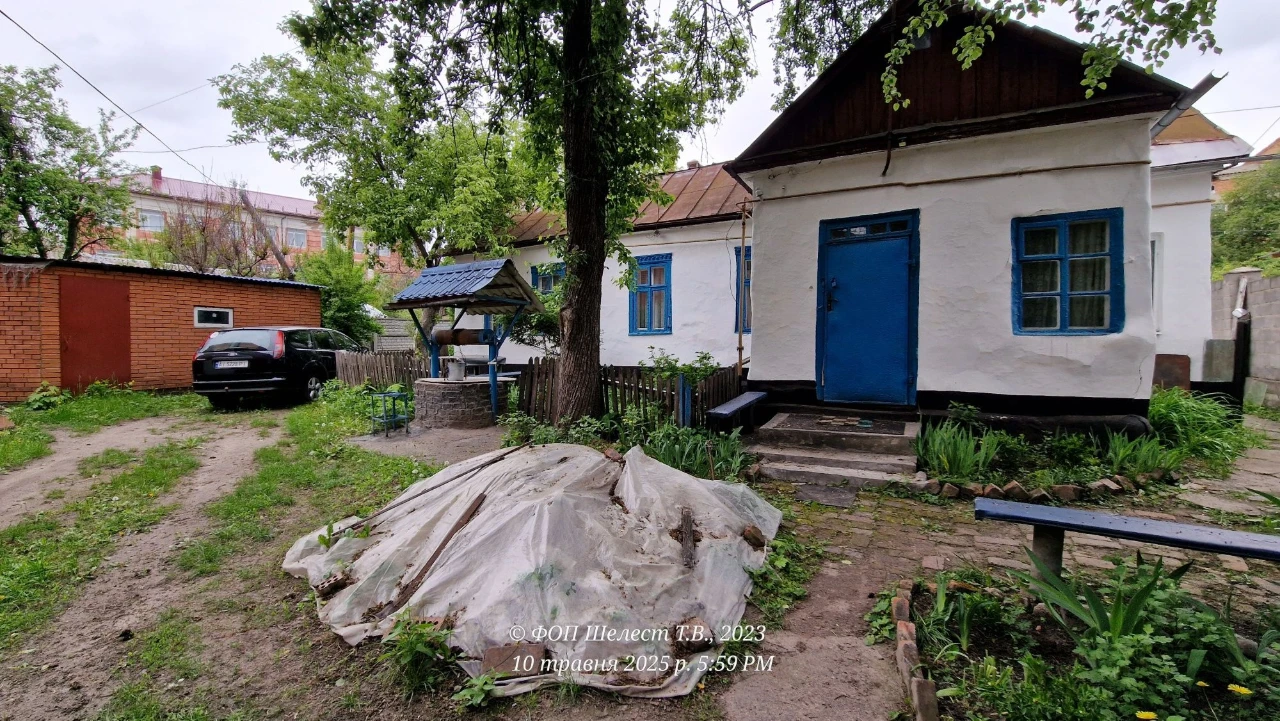 Ділянка на фасаді б-ру Олександрійський