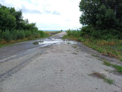 Хім-склад, тваринництво- 3 га серед поля заасфальтовано