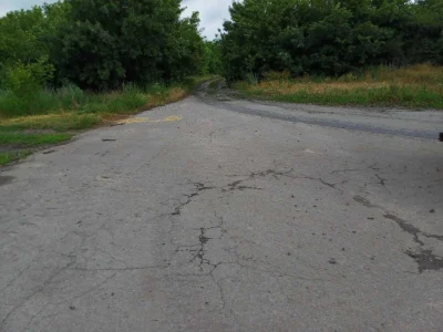 Хім-склад, тваринництво- 3 га серед поля заасфальтовано