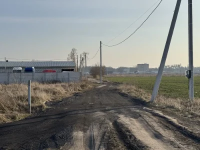 30 соток Військбуд підходить під комерцію.