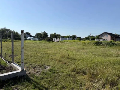 Земельна ділянка 0, 0950 га для будівництва і обслуговування