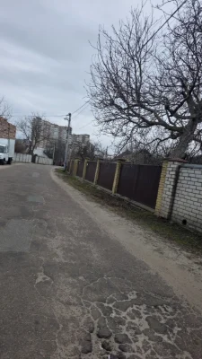 Ділянка 10 соток в ЦЕНТРІ МІСТА з електрикою .