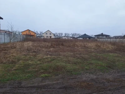 Земельна ділянка 10 соток 25 м на 40 вул Р.Окіпної м.Бориспі