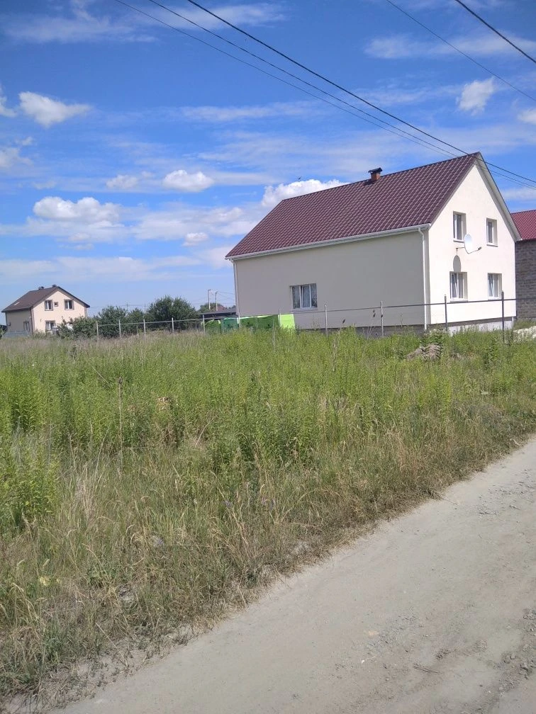 Продам зем,  в Борисполі та гараж