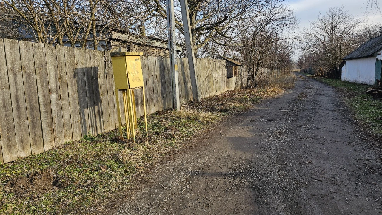 Ділянка 10 соток в мікрорайоні НЕСТЕРІВКА,  на забудованій в