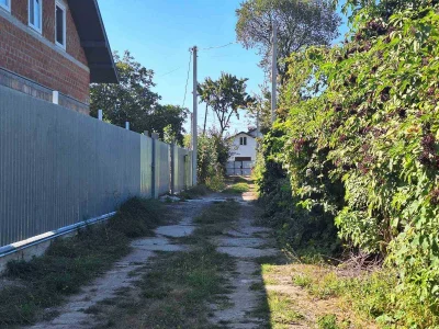 продам ділянку 10 с на вул. Йовівка в Борисполі під забудову