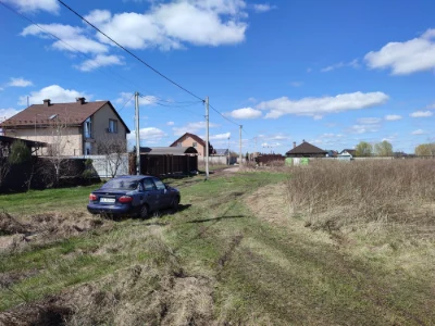 на 2 будинки кутова 10сот. вул. В.Антоновича (кол.М.Цвєтаєво