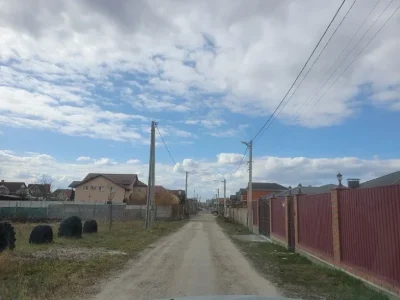 Ділянка  поруч з КИЇВСЬКИМ ШЛЯХОМ по вулиці  Лобановського 1