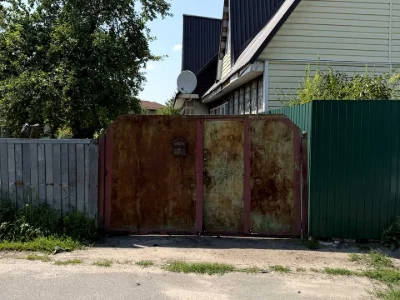 Ділянка. Бровари, Академіка Амосова вул.