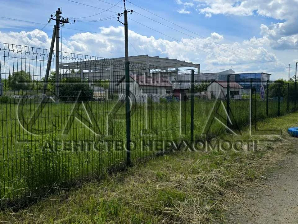 Ділянка. Бровари