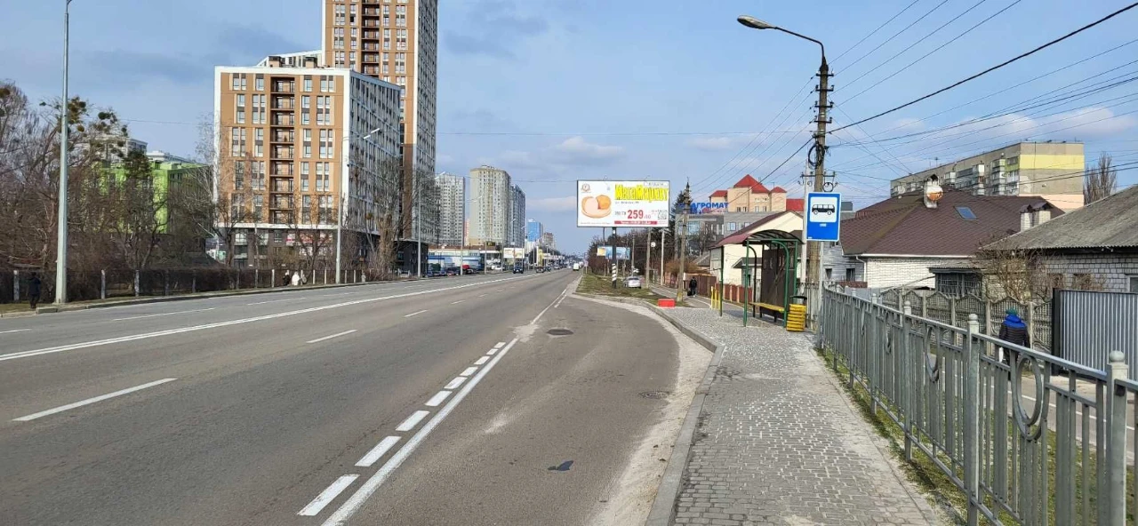 Продаж фасадних земельних ділянок у центрі Броварів