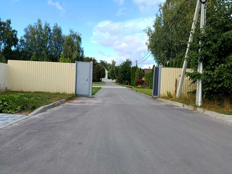 Ділянка. Бровари, Драгоманова вул.