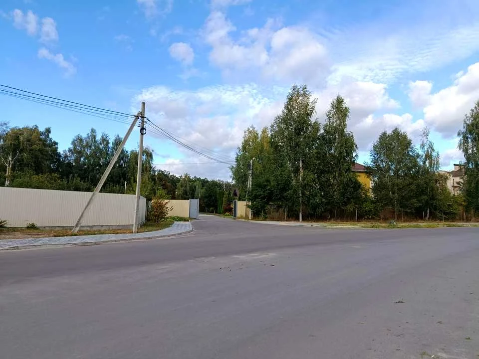 Ділянка. Бровари, Драгоманова вул.