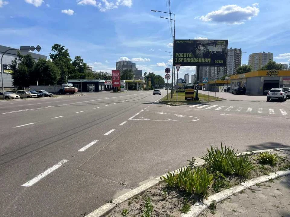 Ділянка. Бровари, Драгоманова вул.